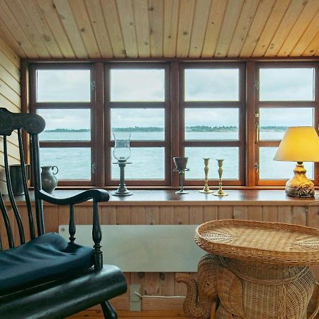 4 Person Holiday Home In Mesinge Bagian luar foto