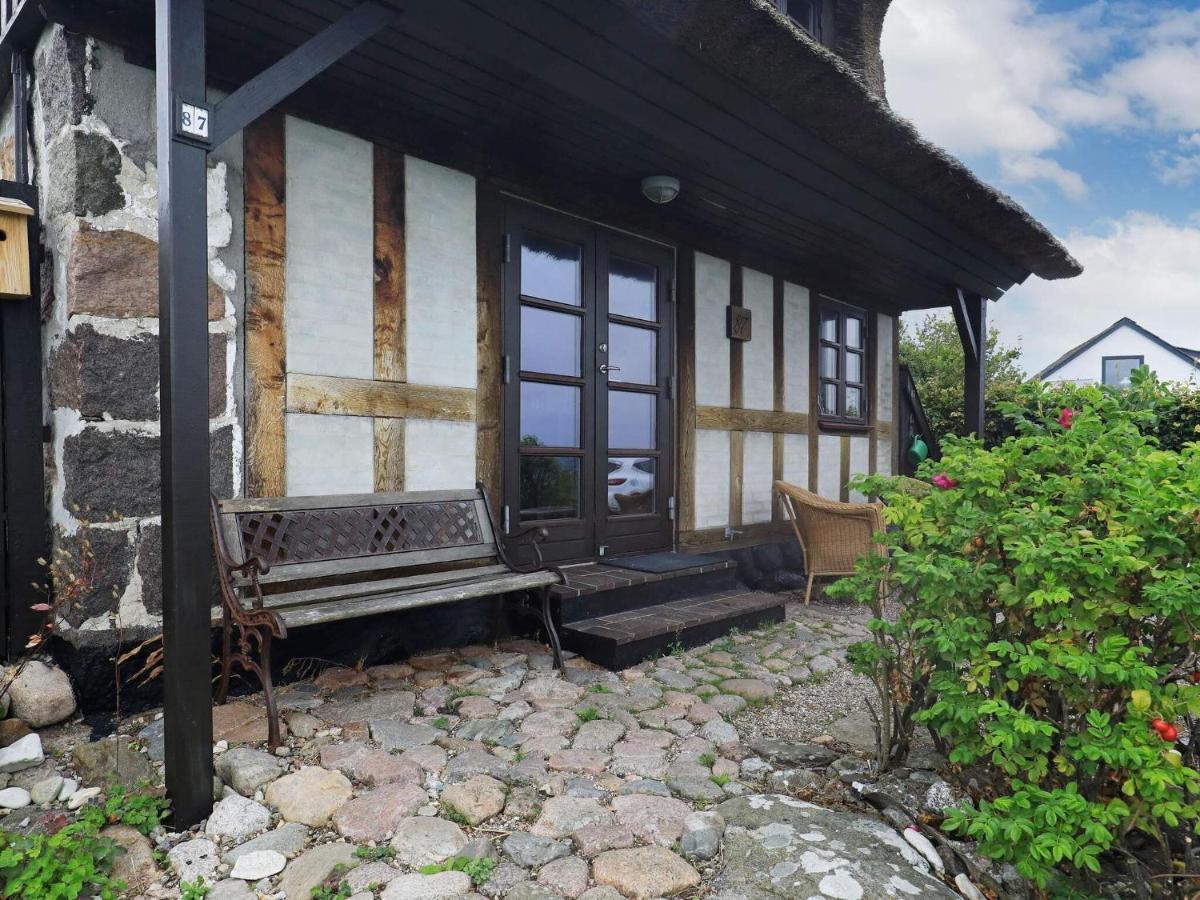 4 Person Holiday Home In Mesinge Bagian luar foto